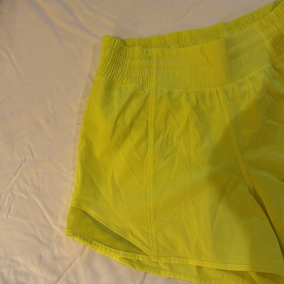 Hotty Hot High Rise Short 4” length Size 4 - Picture 3 of 7